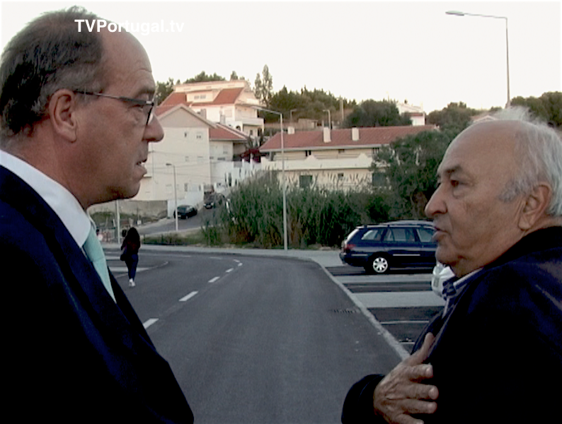 António Manteigas, Morador na Rua de Campos Velhos, Bicesse, Obras de Requalificação, Carlos Carreiras, Presidente da C. M. de Cascais, Televisão Cascais